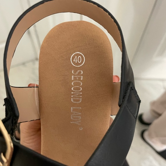 Wedges from Italy like new size 40 - Picture 3 of 3